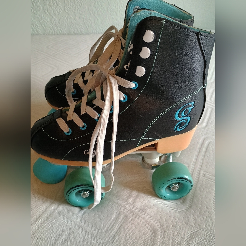 Candi girl Black and Teal Roller Derby Skates